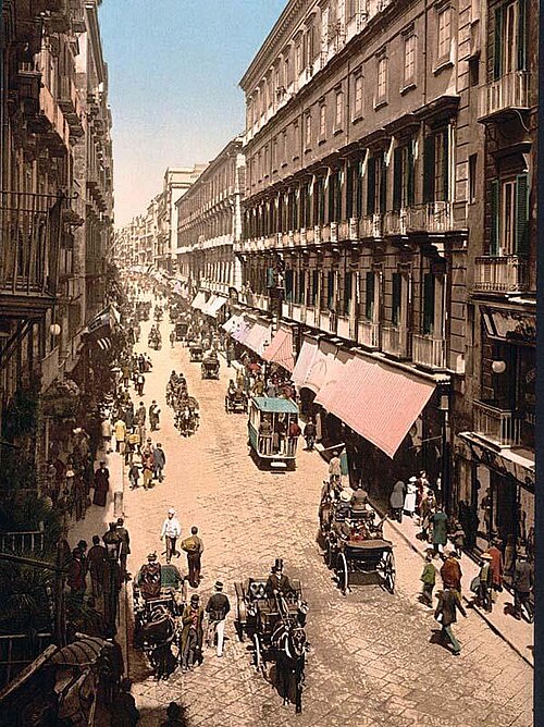 Via Toledo, winkelstraat in Napels